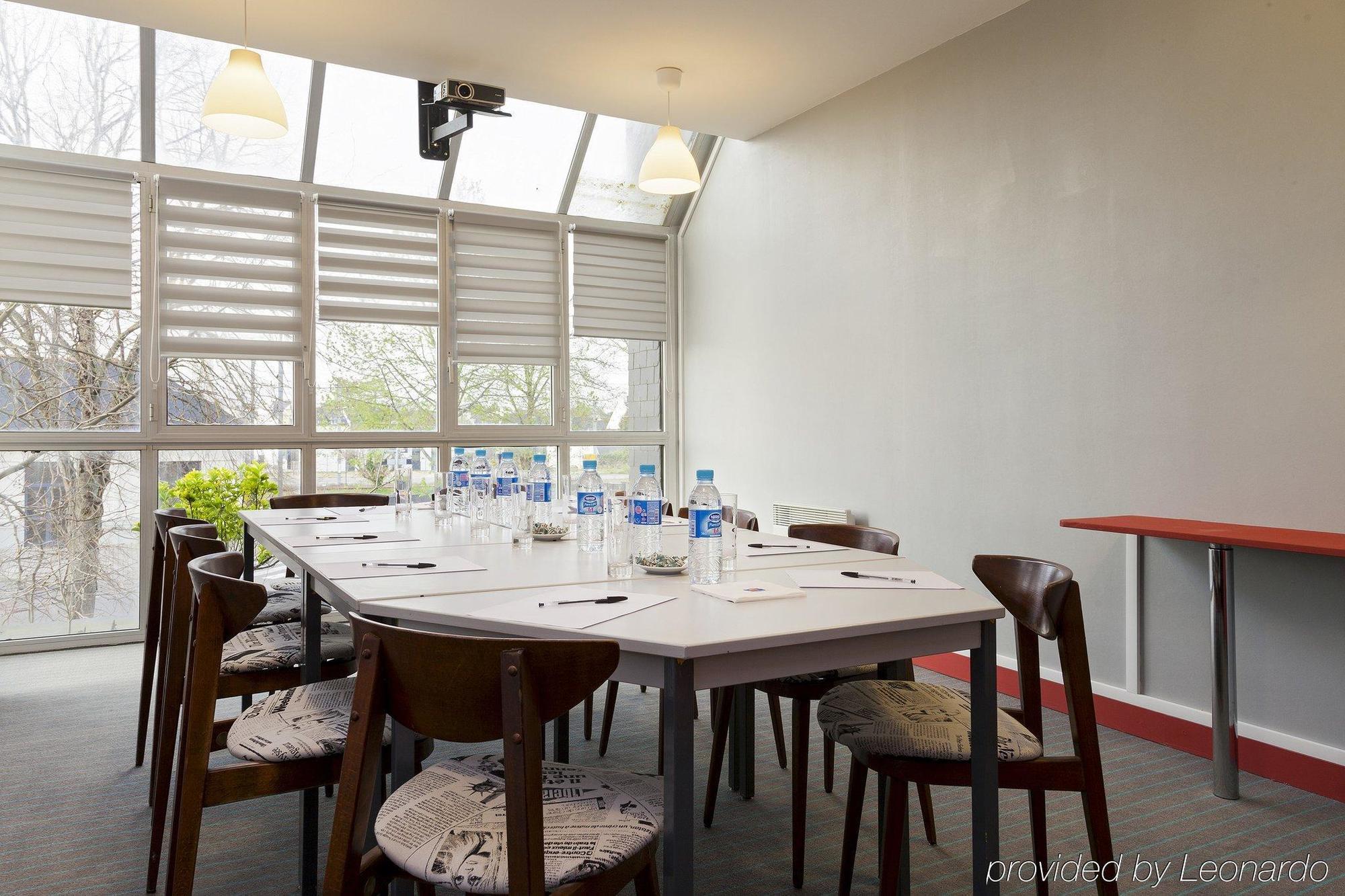 Comfort Hotel Rosporden Concarneau Exterior photo