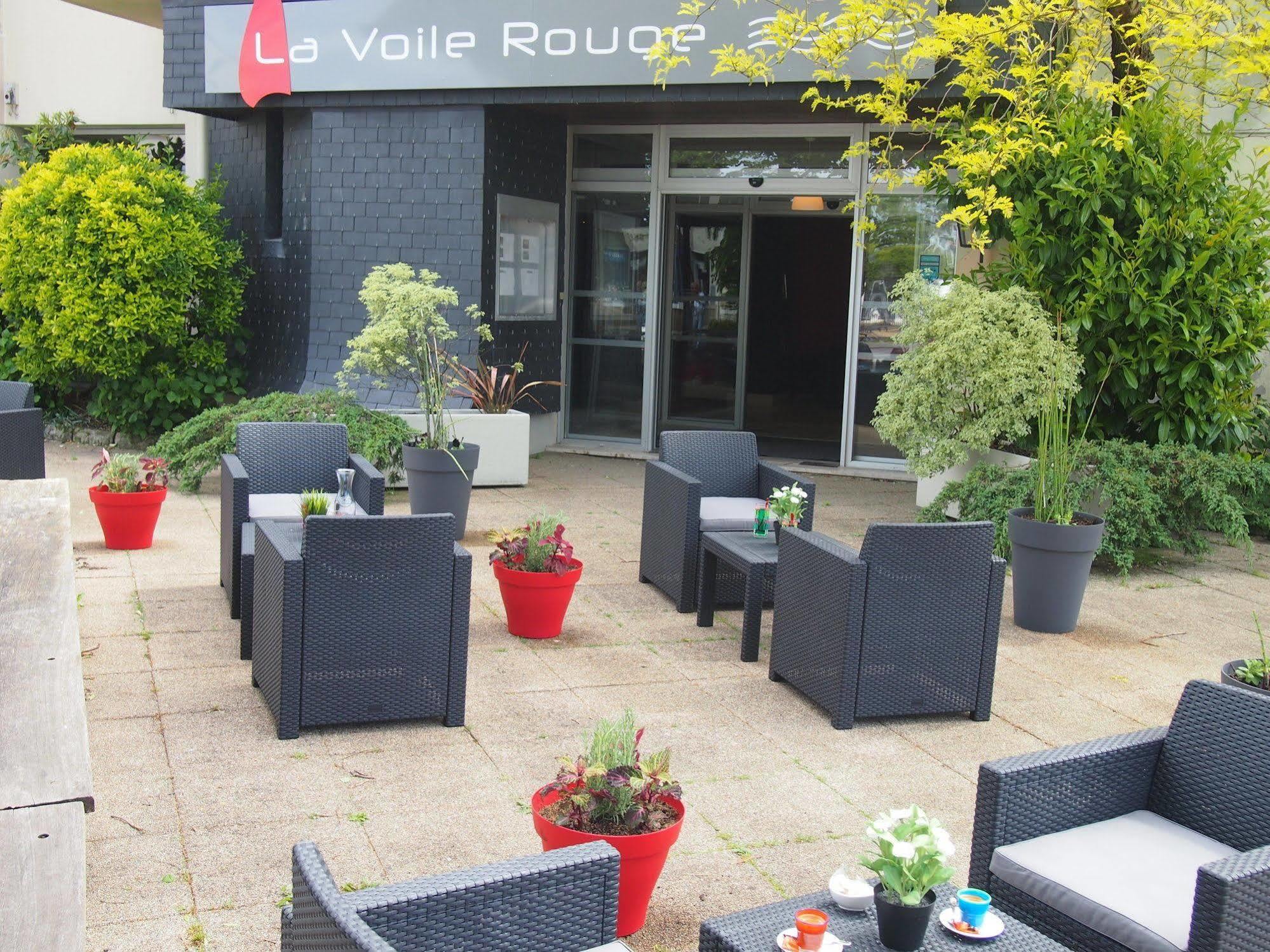 Comfort Hotel Rosporden Concarneau Exterior photo