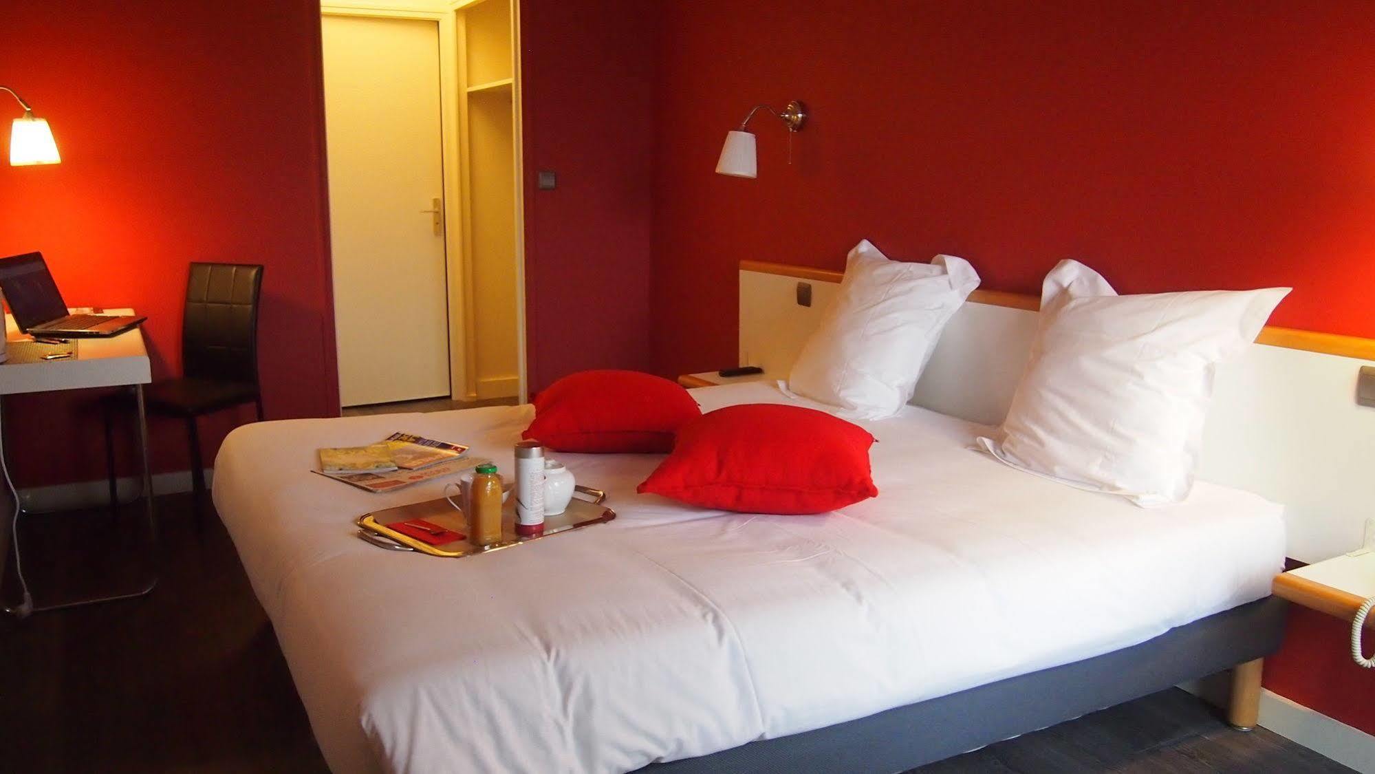 Comfort Hotel Rosporden Concarneau Exterior photo